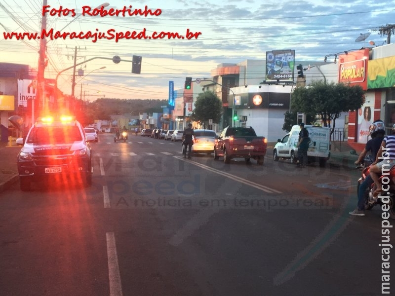 Maracaju: Veículos se envolvem em acidente ao pararem em semáforo na região central