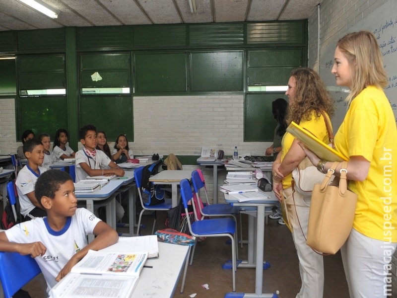 MEC quer adiar ampliação do tempo de formação de professor MEC quer adiar ampliação do tempo de formação de professor