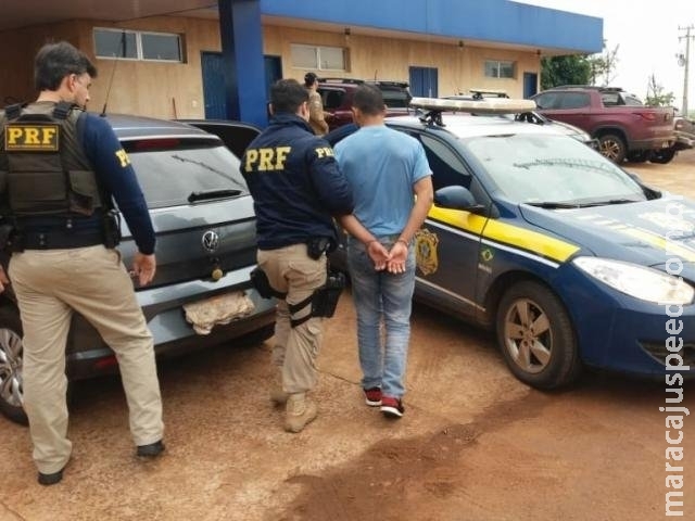 Mecânico é preso com meia tonelada de maconha em Gol na BR-463 Mecânico é preso com meia tonelada de maconha em Gol na BR-463