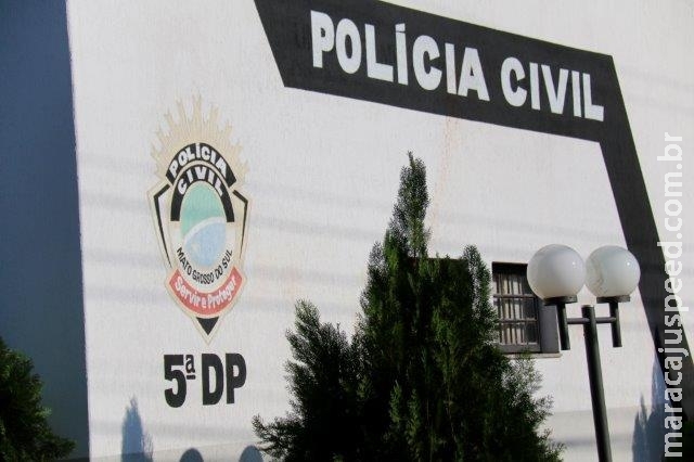 Morador esquece portão aberto e dois ladrões armados invadem casa Morador esquece portão aberto e dois ladrões armados invadem casa