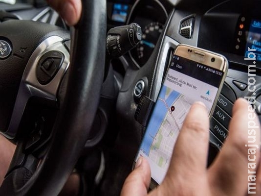 Motorista de Uber atende corrida falsa e tem carro roubado na Capital