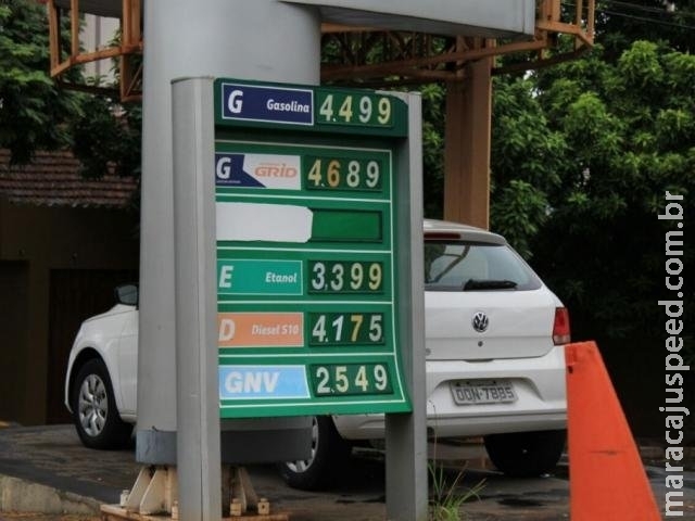 Petrobras aumenta em 2,25% o preço da gasolina nas refinarias