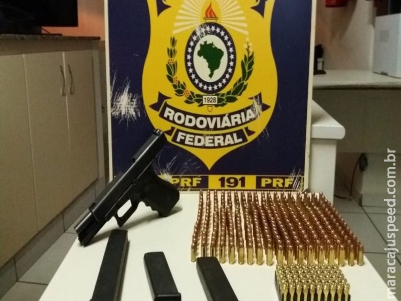 Polícia apreende maconha, pistola, carregadores e munições na BR-163