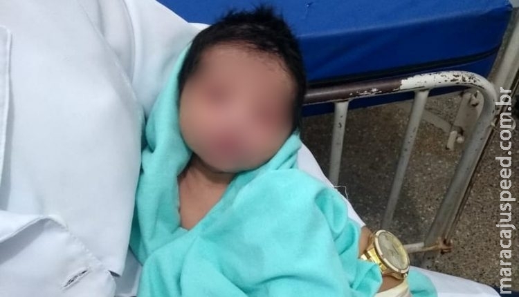 VÍDEO: Bebê é enterrado vivo pela bisavó e sobrevive após ser resgatado VÍDEO: Bebê é enterrado vivo pela bisavó e sobrevive após ser resgatado