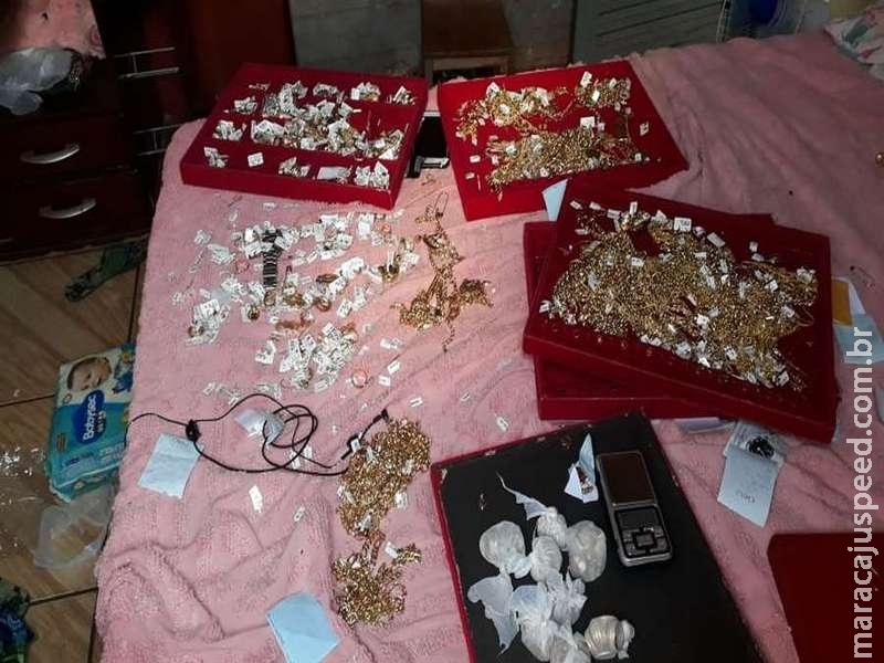 Ação conjunta prende trio suspeito de roubo a joalheria