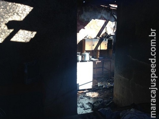 Bebê de MS que teve 15% de corpo queimado em incêndio está na enfermaria e não corre risco Bebê de MS que teve 15% de corpo queimado em incêndio está na enfermaria e não corre risco