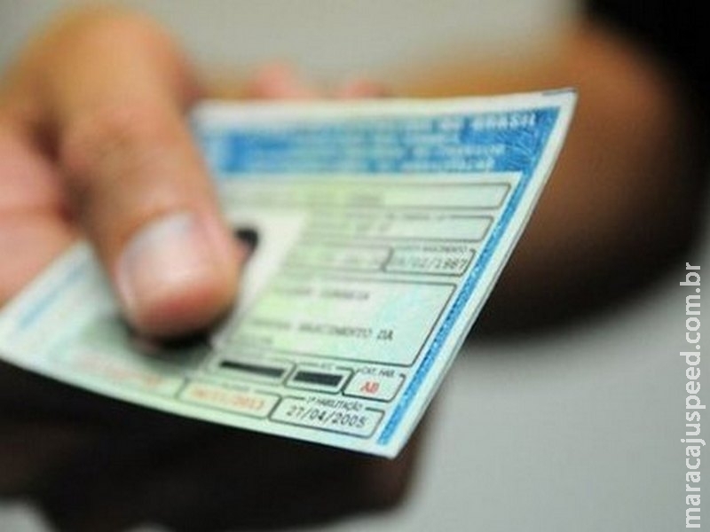 Cancelamento automático de CNH por dívidas é notícia falsa Cancelamento automático de CNH por dívidas é notícia falsa