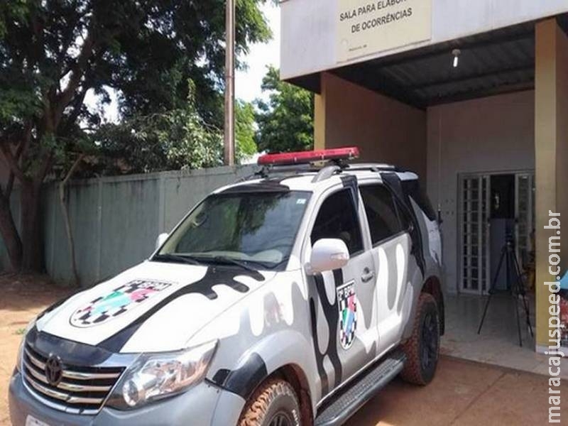 Com ciúmes da mãe, rapaz persegue e atira cinco vezes contra casal