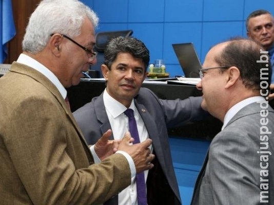 Deputados criticam as restrições impostas pela lei eleitoral Deputados criticam as restrições impostas pela lei eleitoral