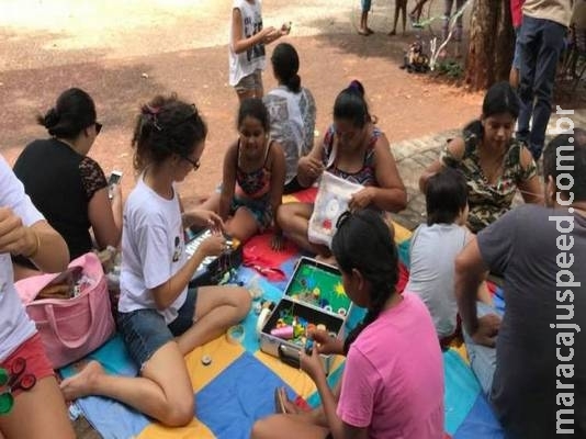 Férias escolares trazem à tona problema antigo: com quem deixar os filhos? Férias escolares trazem à tona problema antigo: com quem deixar os filhos?