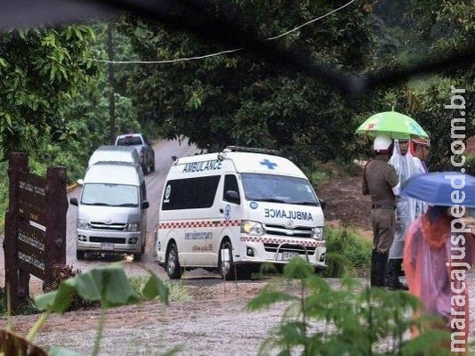 Final feliz: 12 meninos e técnico são retirados da caverna na Tailândia Final feliz: 12 meninos e técnico são retirados da caverna na Tailândia