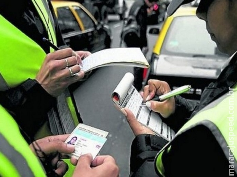 Multas de trânsito poderão ser pagas parceladas no cartão de crédito Multas de trânsito poderão ser pagas parceladas no cartão de crédito