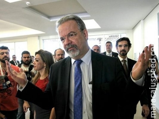 PCC atua em 5 países e freio depende de acordo internacional, diz Jungmann
