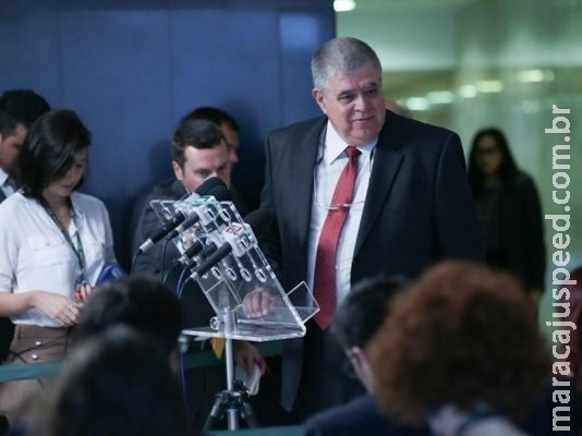 PF vai às ruas contra bando que clonava celulares de políticos