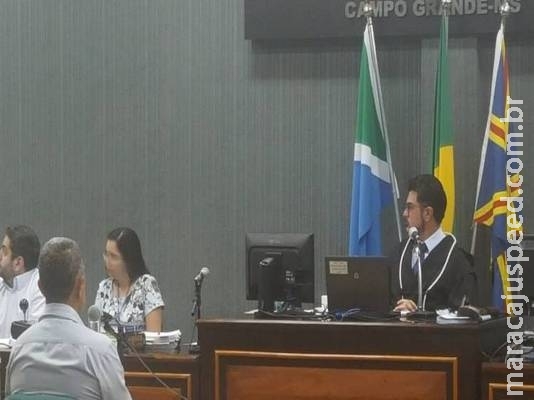 Policial aposentado diz que filha e genro não sabiam de existência de armas em veículo usado para matar ‘Mascote’