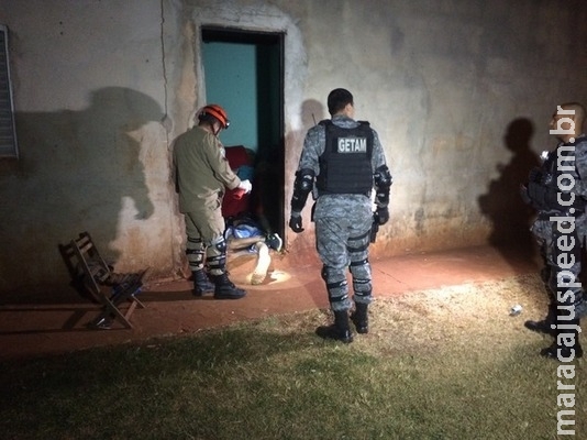 Rapaz é assassinado a tiros na porta da casa no Canaã I Rapaz é assassinado a tiros na porta da casa no Canaã I