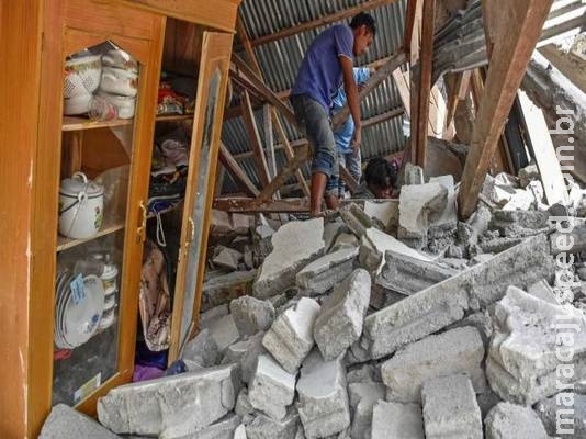 Terremoto deixa 14 mortos e centenas de feridos na Indonésia