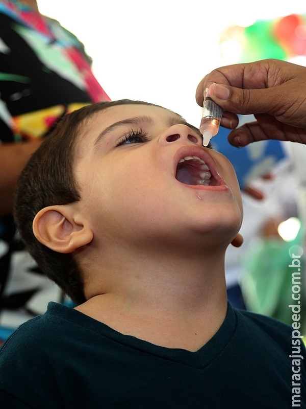 Vacinação é única maneira de prevenir a paralisia infantil