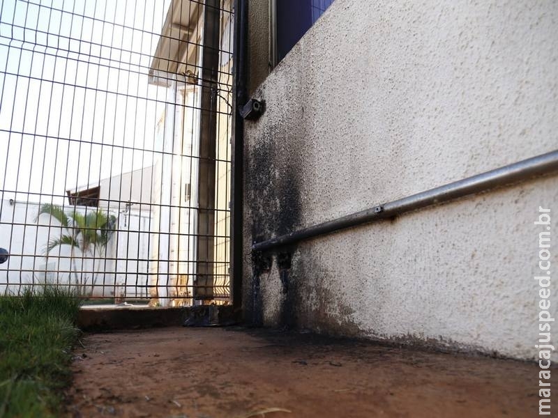 Vingança: após expulsão de festa por som alto grupo coloca fogo em guarita de condomínio