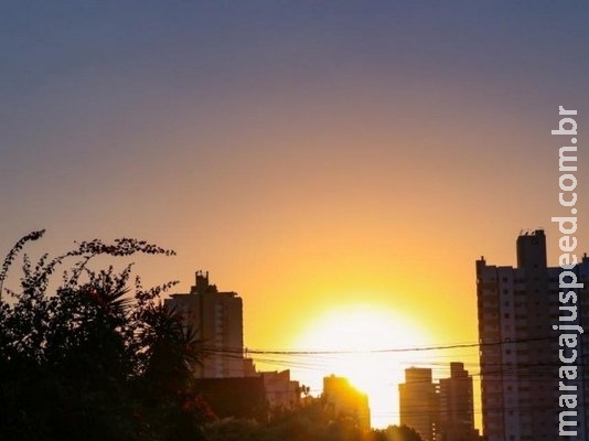 Ar frio perde força e faz calor no Estado com temperaturas máximas de 36ºC Ar frio perde força e faz calor no Estado com temperaturas máximas de 36ºC