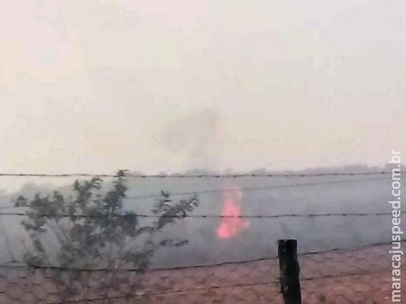Clima é tenso em fazenda invadida por índios e PM continua no local Clima é tenso em fazenda invadida por índios e PM continua no local