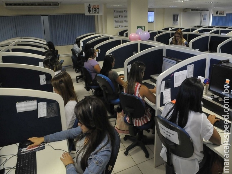 Denúncias de violência contra a mulher chegam a 73 mil, em 2018 Denúncias de violência contra a mulher chegam a 73 mil, em 2018