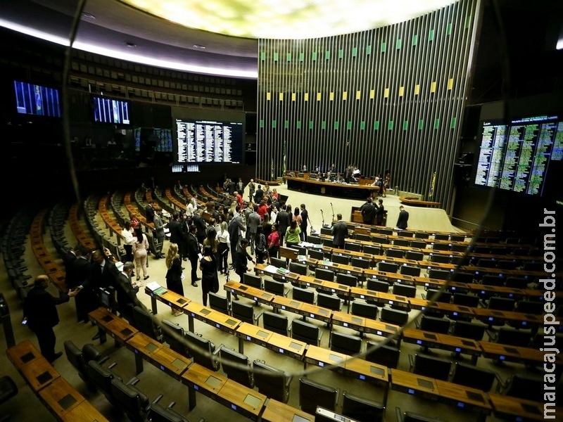 Eleições 2018: 75% dos deputados federais devem se reeleger Eleições 2018: 75% dos deputados federais devem se reeleger