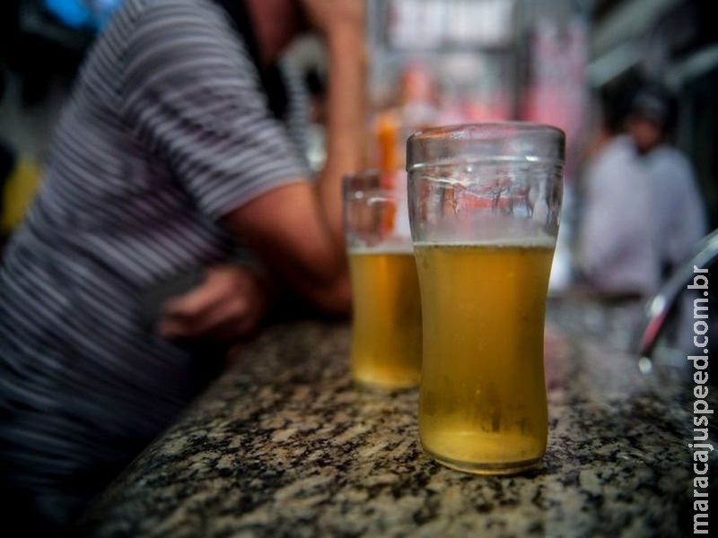 Estudo mostra ligação entre álcool e suicídio na faixa de 25 a 44 anos