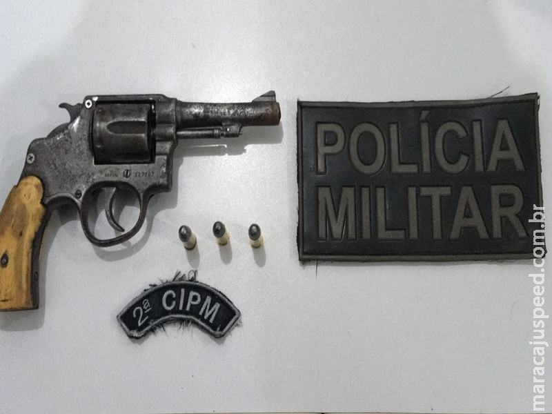 Maracaju: PM de folga desconfia de dupla suspeita e após abordagem policial, foi encontrado um revólver calibre .38 com membro de facção criminosa