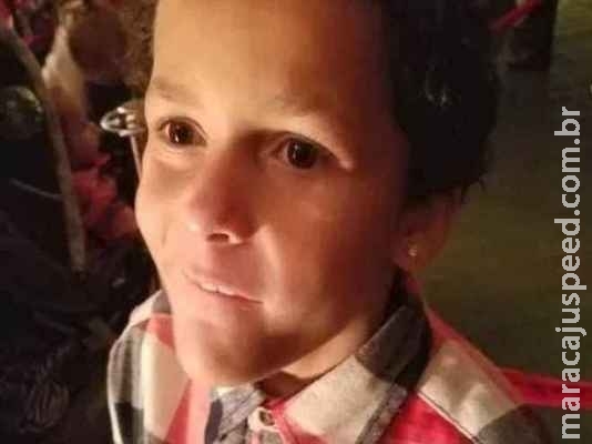 Menino de 9 anos comete suicídio após revelar a colegas de escola que era gay Menino de 9 anos comete suicídio após revelar a colegas de escola que era gay