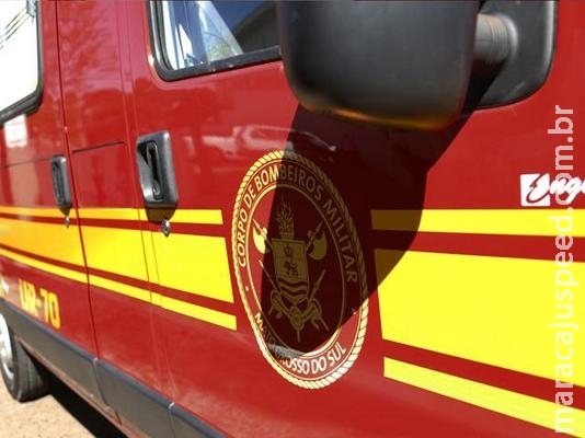Moradora acha homem ferido a tiros na porta de casa no Guanandi Moradora acha homem ferido a tiros na porta de casa no Guanandi