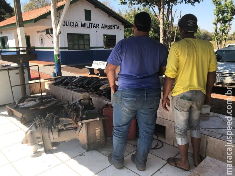 PMA prende dois depois de tiros em pneus de veículo lançado sobre Policiais e apreende rifle, munições, jacaré e queixadas abatidos, 189 kg de pescado e petrechos ilegais de pesca