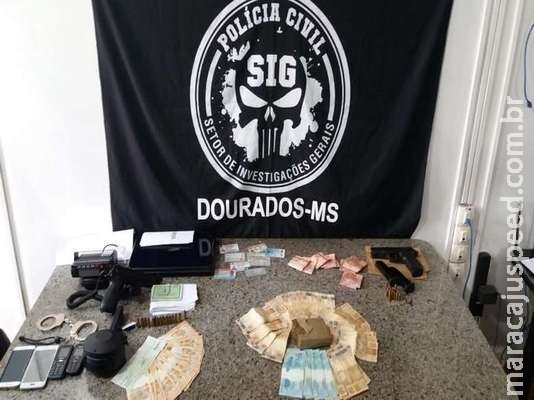 Polícia apreendeu seis em flagrante, drogas, ‘caracol’ e mais de R$ 8 mil