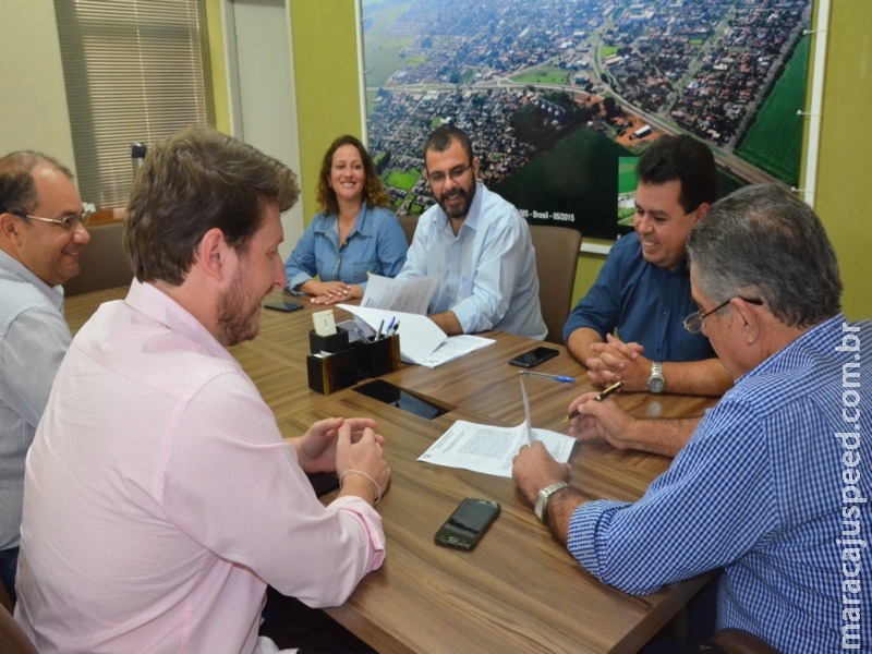 Prefeitura de Maracaju assinou convênio para estágio remunerado com o CIEE Prefeitura de Maracaju assinou convênio para estágio remunerado com o CIEE