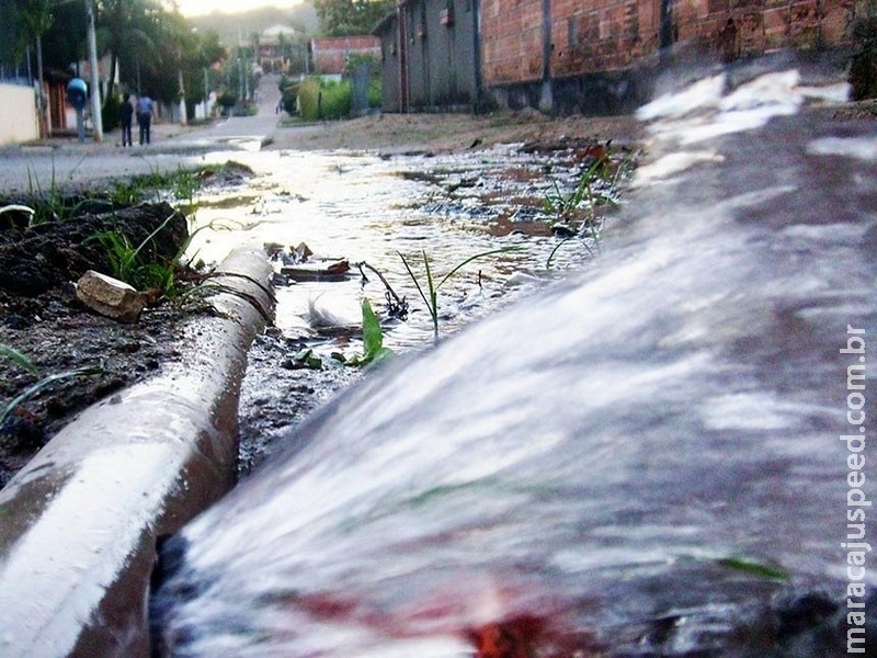 Proposta obriga empresas a reduzirem o desperdício de água tratada
