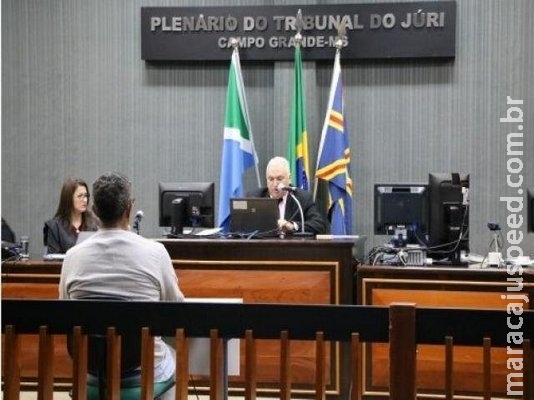 Réu é condenado a 13 anos por tentar matar a mulher na frente de criança