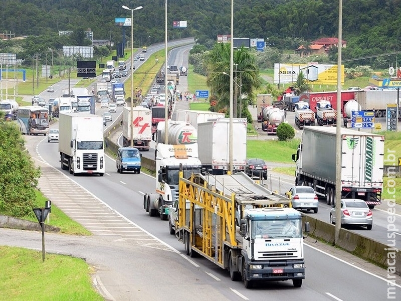 Sancionada a política de frete mínimo para transporte de cargas Sancionada a política de frete mínimo para transporte de cargas