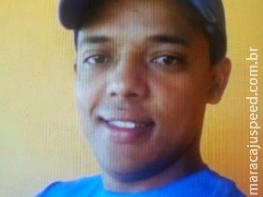 Suspeito de ter matado cantor a tiros se entrega a polícia