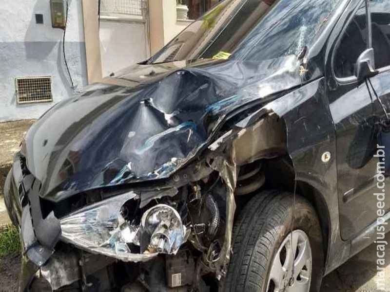 Adolescente de 13 anos atropela e arrasta ciclista, ele escapa com vida e sai andando