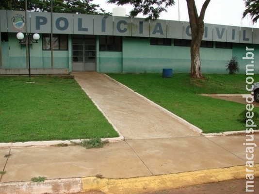 Cães atacam pessoas e matam cachorro de vizinho após dona deixá-los soltos em rua Cães atacam pessoas e matam cachorro de vizinho após dona deixá-los soltos em rua