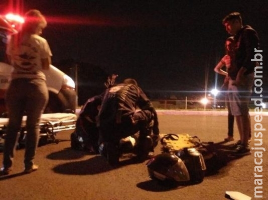Colisão entre carro e moto fere jovem de 21 anos na Avenida Gunter Huns Colisão entre carro e moto fere jovem de 21 anos na Avenida Gunter Huns
