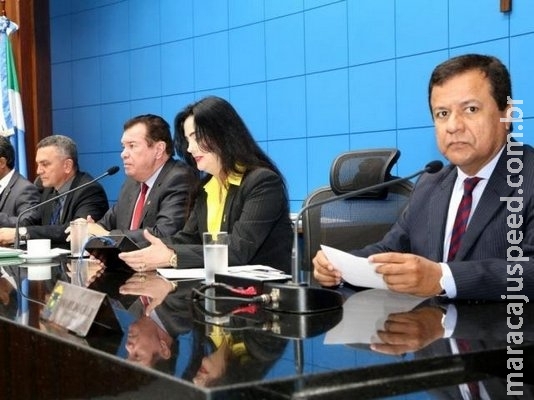 Deputados mantêm veto sobre cadeiras especiais para obesos Deputados mantêm veto sobre cadeiras especiais para obesos