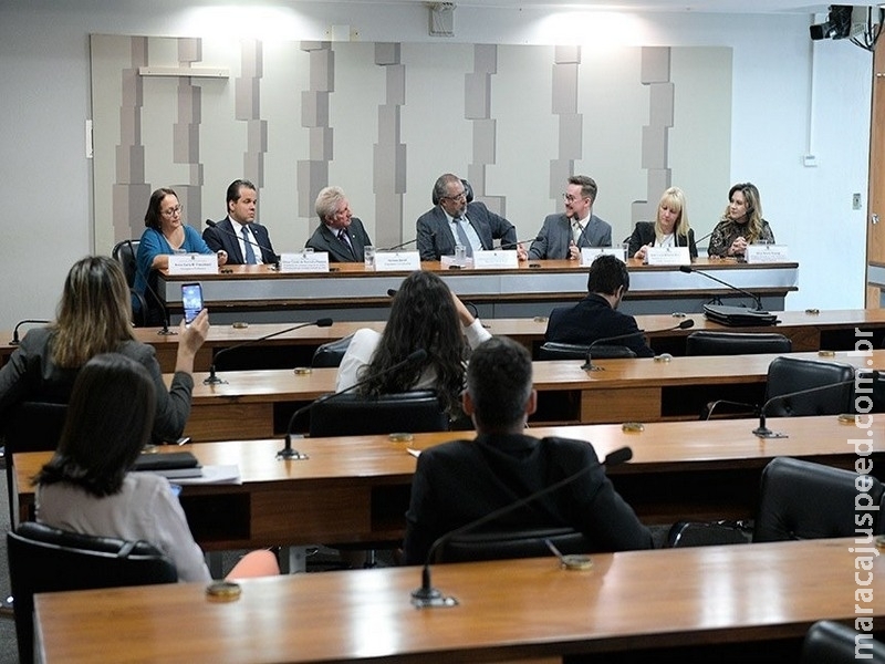 Direito previdenciário deve ser obrigatório nos cursos de direito, pedem debatedores Direito previdenciário deve ser obrigatório nos cursos de direito, pedem debatedores