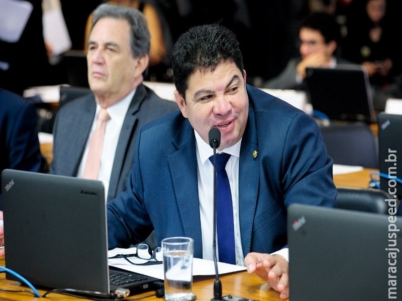 Estágio após conclusão do curso de Direito pode ser limitado a dois anos Estágio após conclusão do curso de Direito pode ser limitado a dois anos
