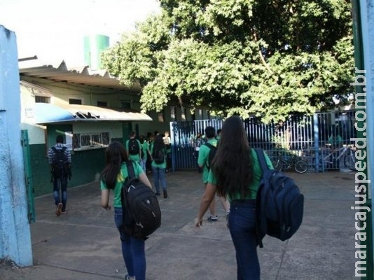 Governo veta projeto que previa ações contra violência nas escolas Governo veta projeto que previa ações contra violência nas escolas