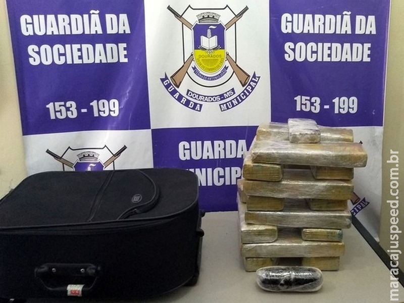 Guarda Municipal prende passageiro com haxixe e maconha