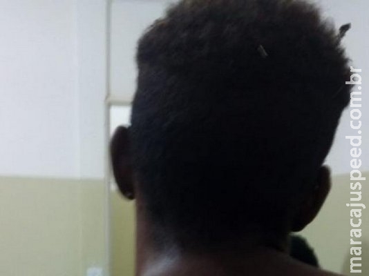 Homem é preso enquanto batia na esposa que teve aborto após agressões