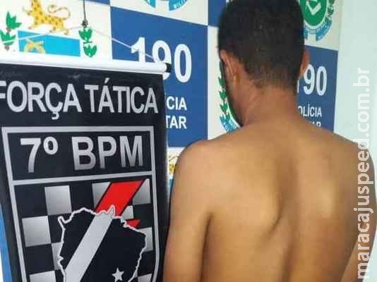 Homem invade residência e abusa sexualmente de menina de 12 anos
