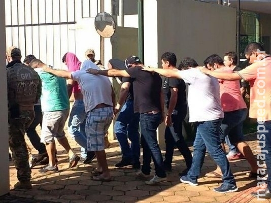 Onze contrabandistas alvos de operação ainda não foram presos Onze contrabandistas alvos de operação ainda não foram presos