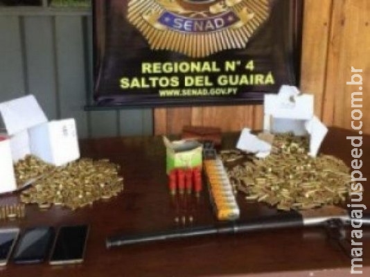 Operação prende 8 pessoas, apreende barcos, armas e munições na fronteira